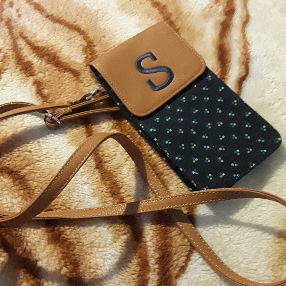 Call me crossbody by thirty one